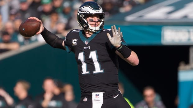 carson-wentz-eagles-monday-night-football-picks.jpg